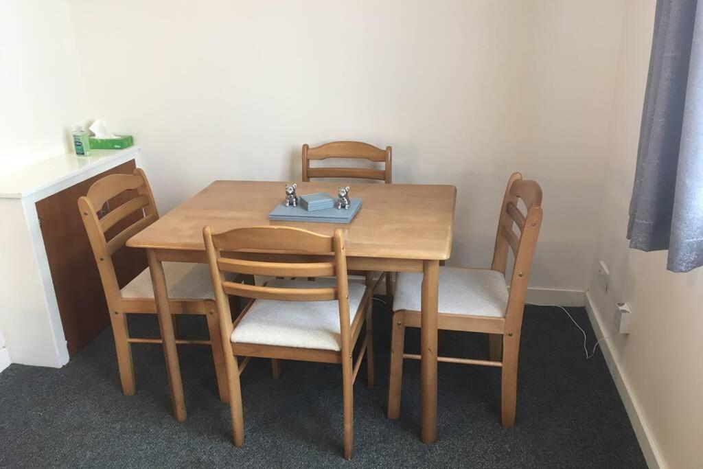 2 Bedroom Flat In Stornoway Town Centre Exteriör bild