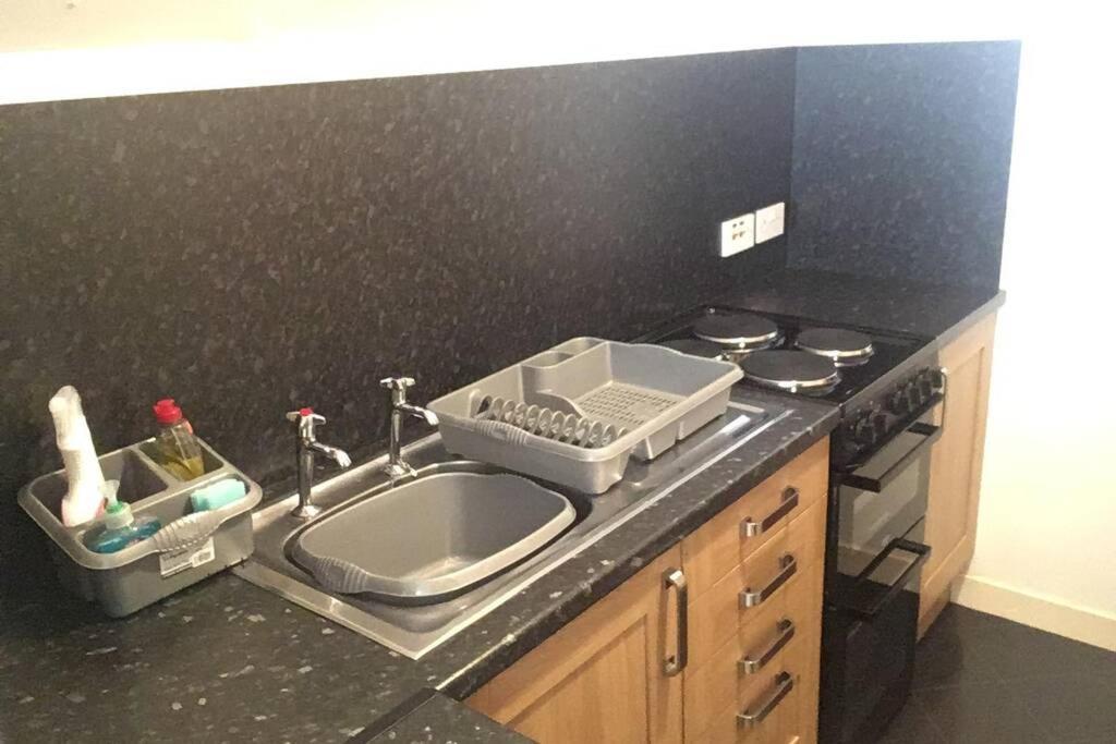 2 Bedroom Flat In Stornoway Town Centre Exteriör bild
