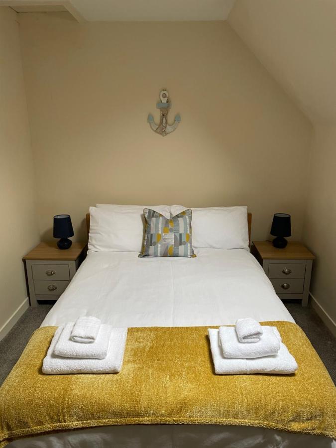 2 Bedroom Flat In Stornoway Town Centre Exteriör bild