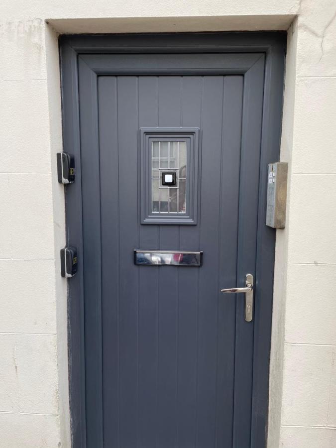 2 Bedroom Flat In Stornoway Town Centre Exteriör bild